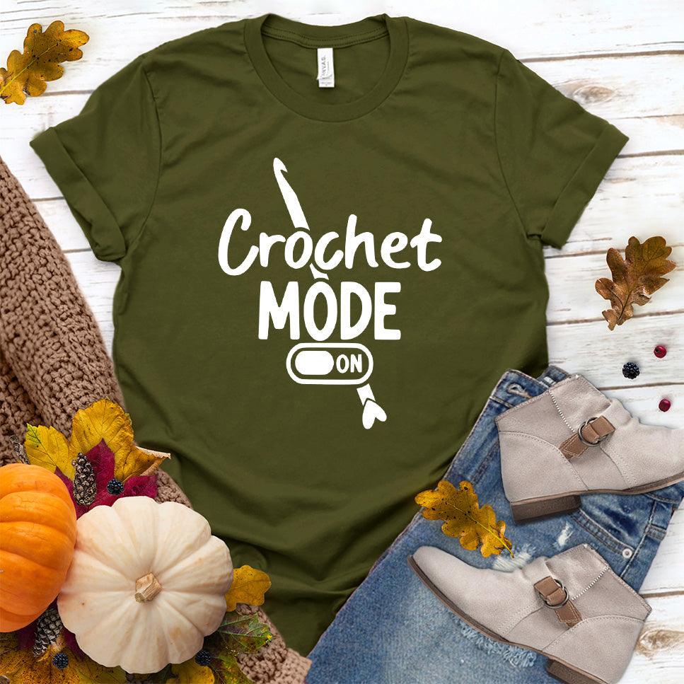 Crochet Mode ON T-Shirt Olive - Crochet Mode ON T-Shirt with playful lettering for crafting enthusiasts.