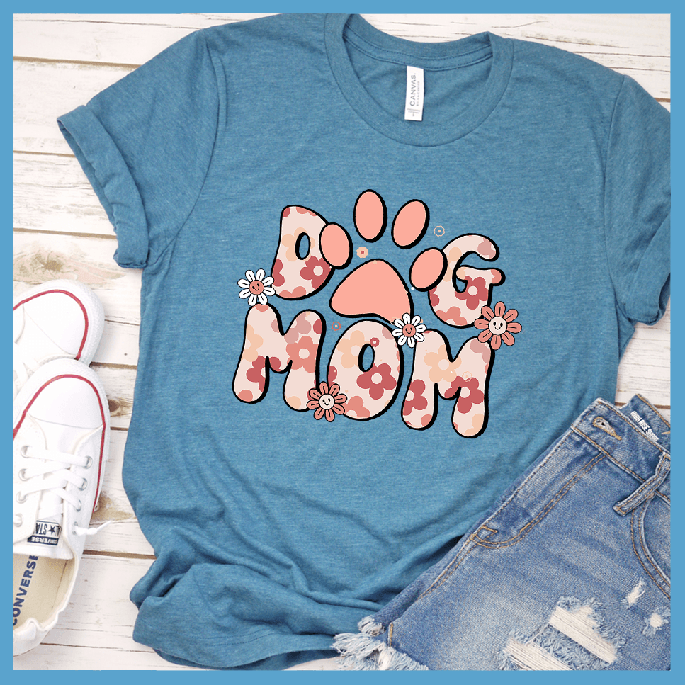 Dog Mom Retro T-Shirt Colored Edition