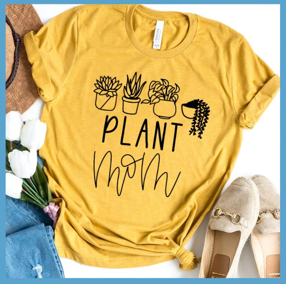 Plant Mom T-Shirt - Brooke & Belle