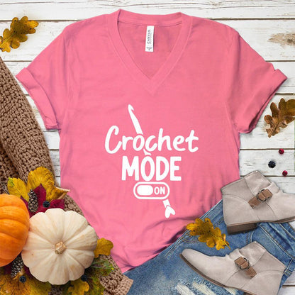 Crochet Mode ON V-Neck - Brooke & Belle