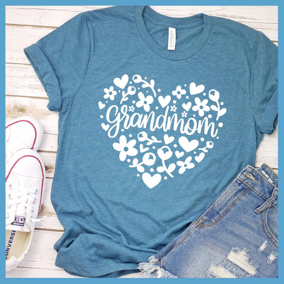 Grandmom Heart T-Shirt - Brooke & Belle