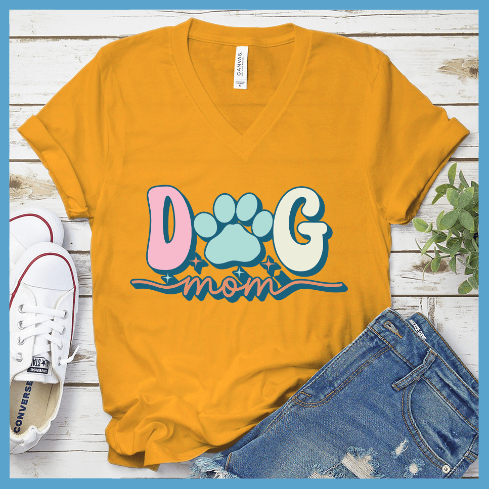 Dog Mom Colored Print V-Neck - Brooke & Belle