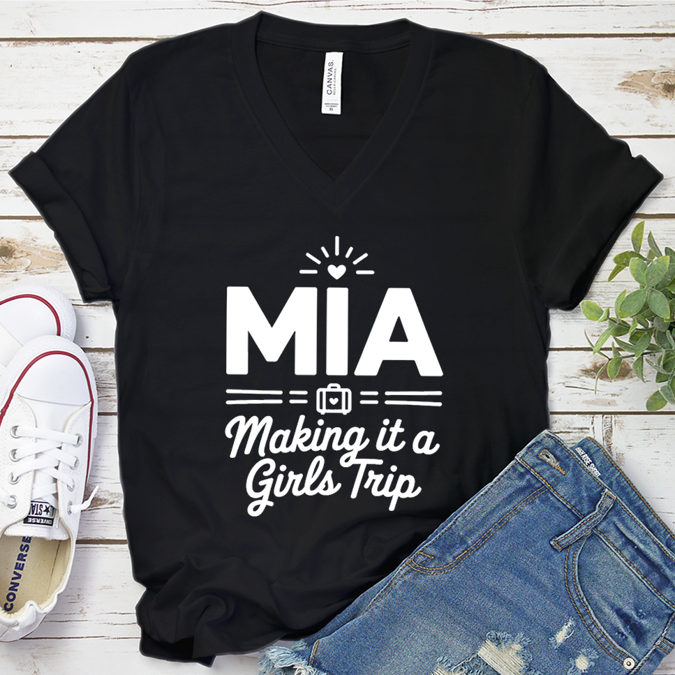 MIA Making It A Girls Trip V-Neck - Black - Brooke & Belle
