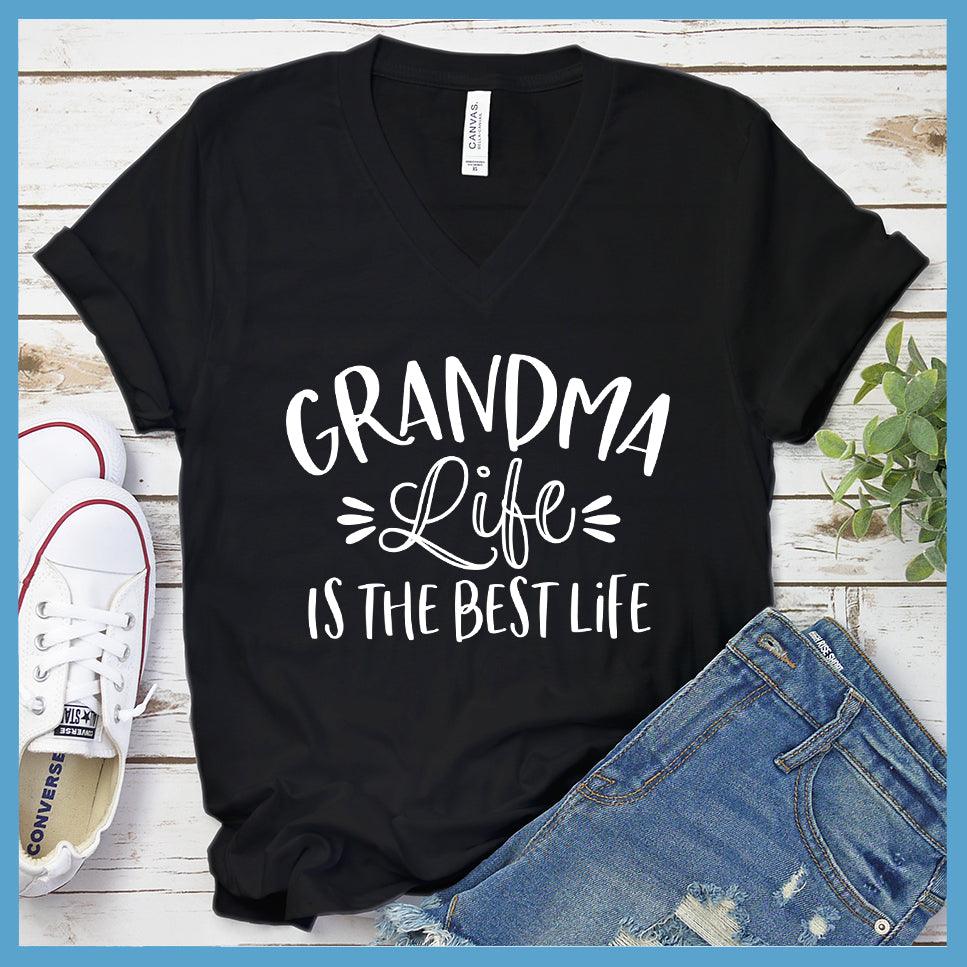 Grandma life is the best life V-neck Black - Grandma-themed graphic V-neck tee with heartwarming slogan.