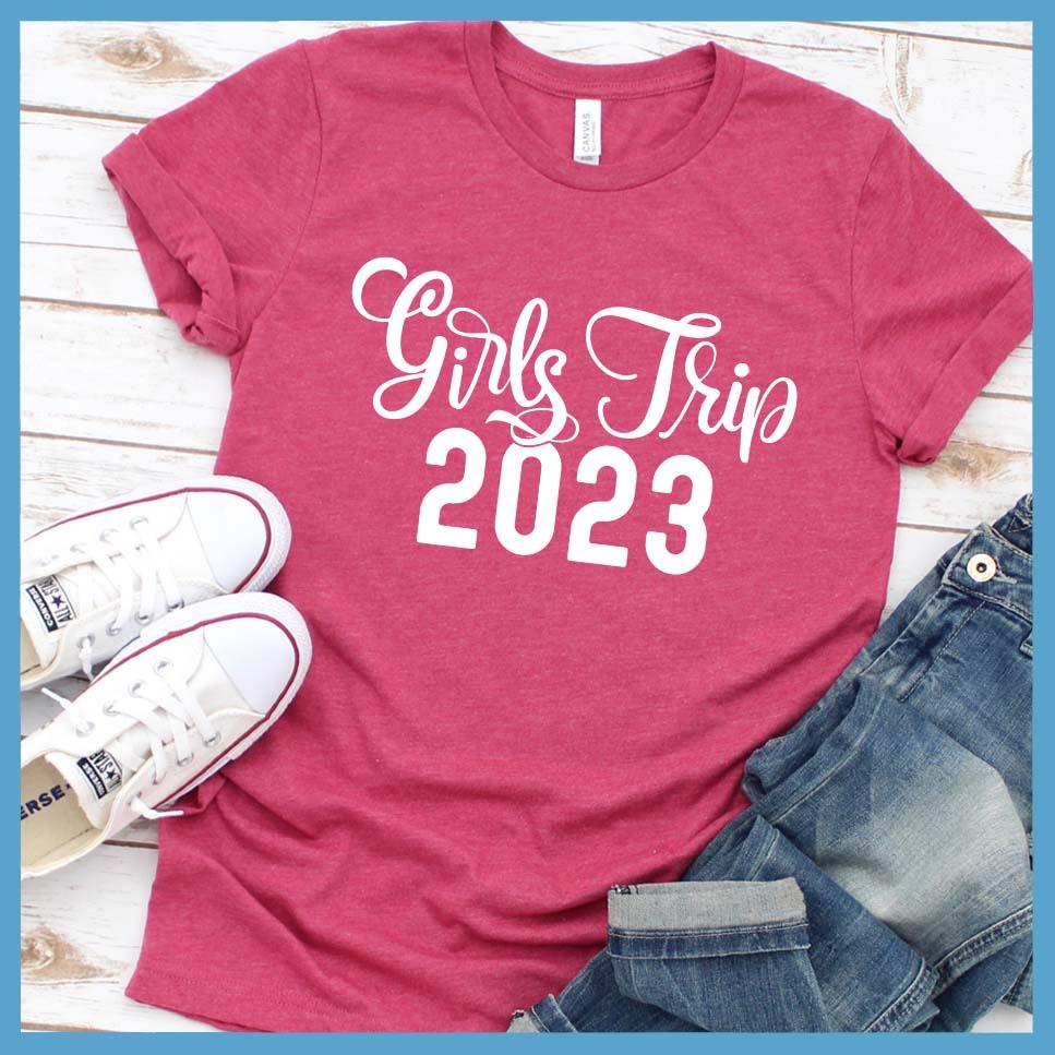 Girls Trip 2023 T-Shirt Heather Raspberry - Graphic tee with 'Girls Trip 2023' text, ideal for group travel and friendship.