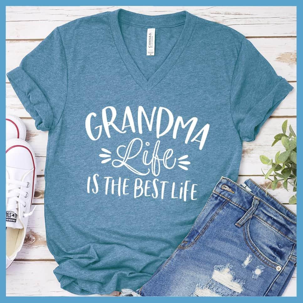 Grandma life is the best life V-neck Heather Deep Teal - Grandma-themed graphic V-neck tee with heartwarming slogan.