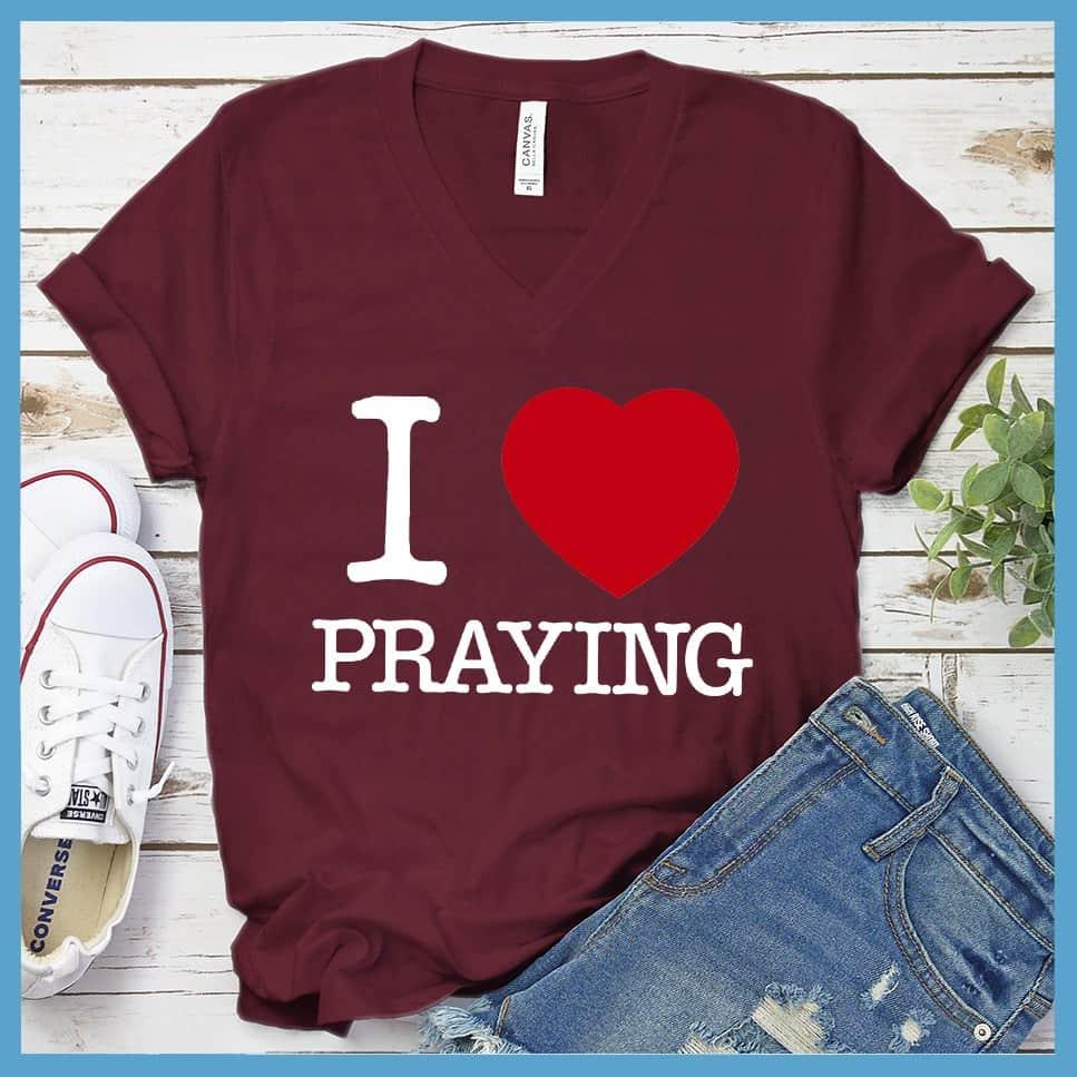 I Heart Praying Colored Print V-neck - Brooke & Belle