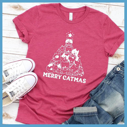 Merry Catmas T-Shirt Heather Raspberry - Graphic tee with cute cats in Christmas tree formation and 'Merry Catmas' text