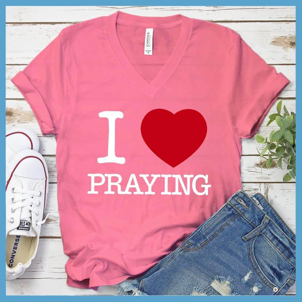 I Heart Praying Colored Print V-neck - Brooke & Belle