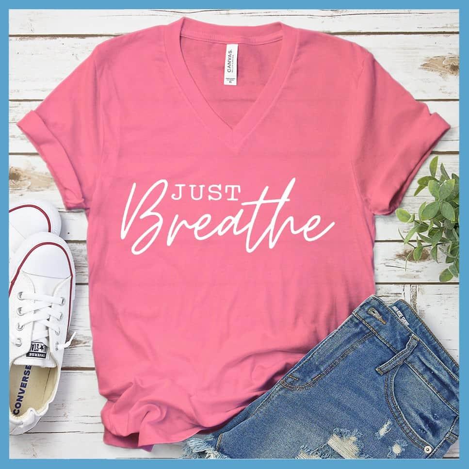 Just Breathe V-neck - Brooke & Belle